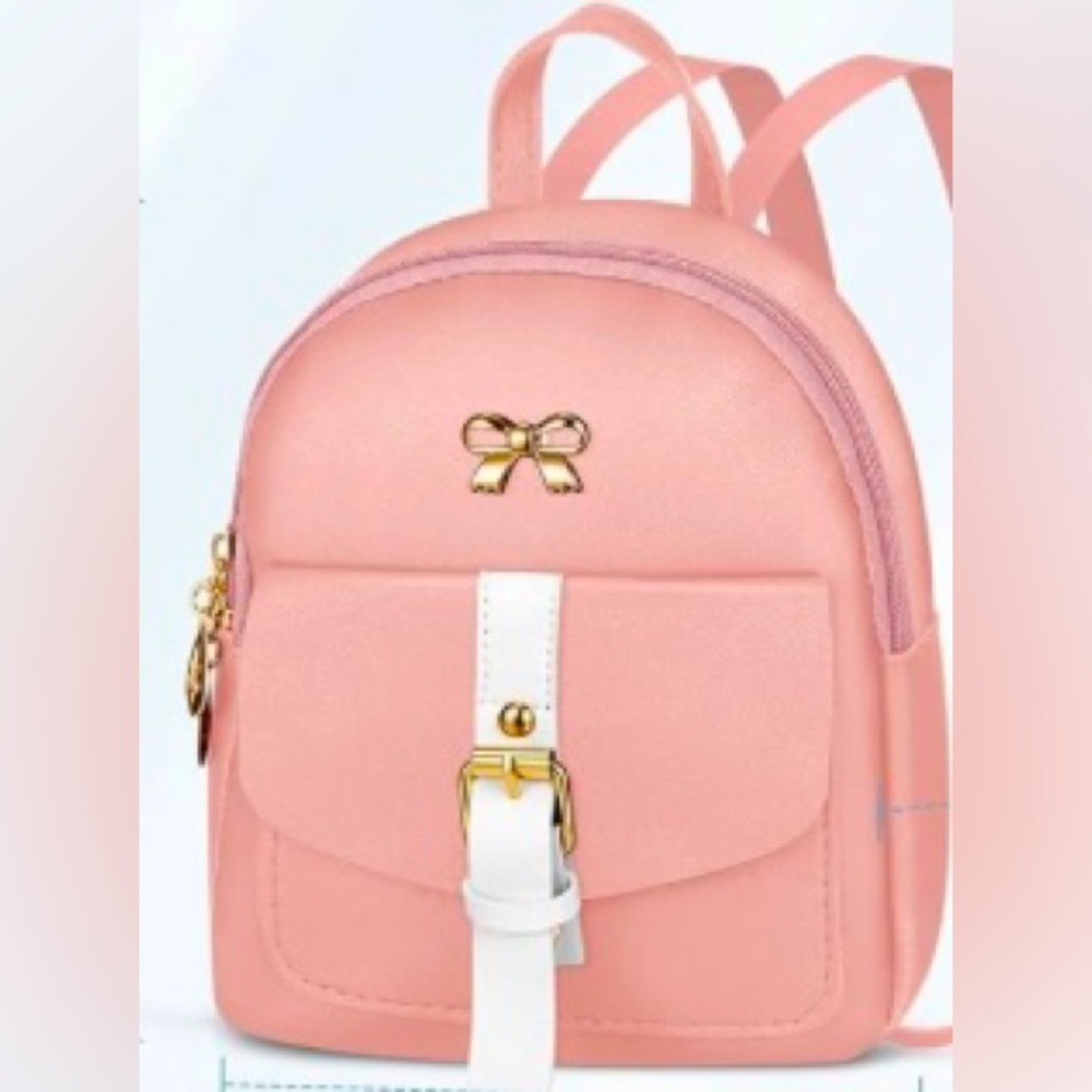 🩷PINK🩷MINI BACKPACK w/gold tone accents adjustable straps faux leather🌟NEW🌟
